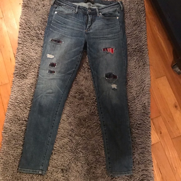 Abercrombie & Fitch Denim - Abercrombie Patched Skinnies ☀️